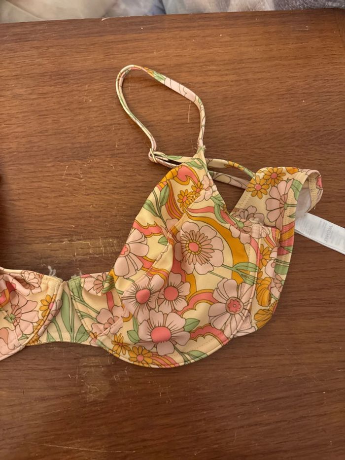 Haut de maillot de bain fleurs multicolores Monki - photo numéro 2