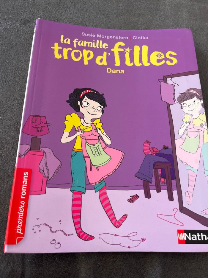 Livre premier romans Nathan la famille trop d’filles dans
