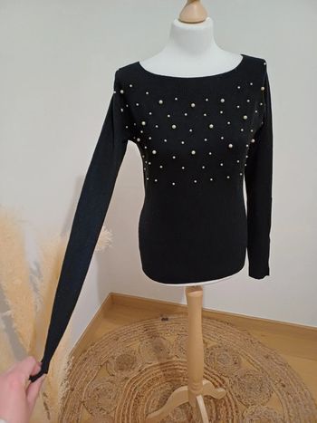 Pull noir chic avec perles taille S 36