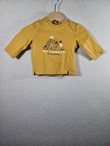 T-shirt manche longue  winnie l'ourson  disney  3 mois