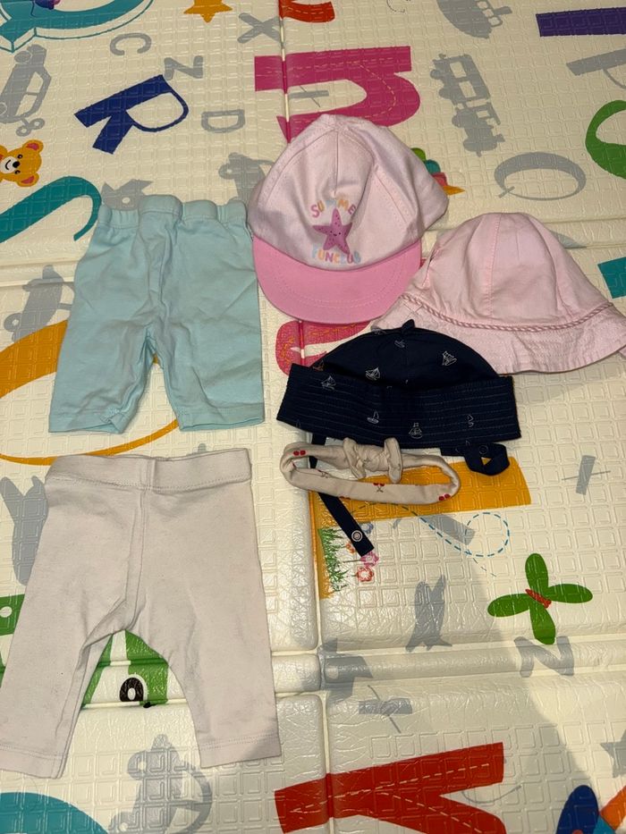 Lot vêtement fille 1 mois - photo numéro 3