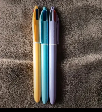Stylos bic 4 couleurs pastel
