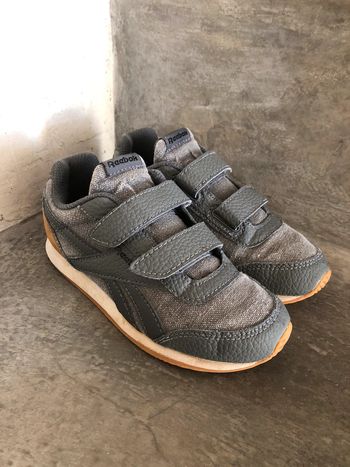 Baskets grise Reebok 30