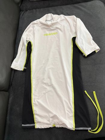 TEE shirt anti UV Décathlon en XS