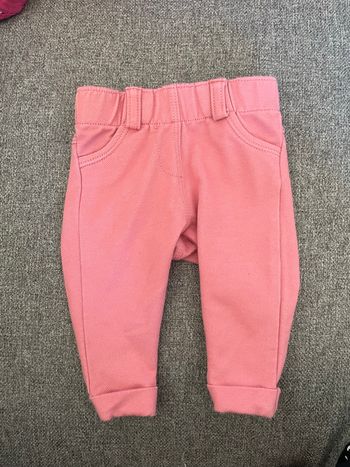 2 pantalons bébé fille 1 mois