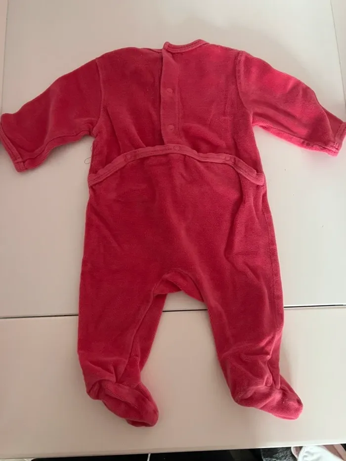 Pyjama 3 mois - photo numéro 5