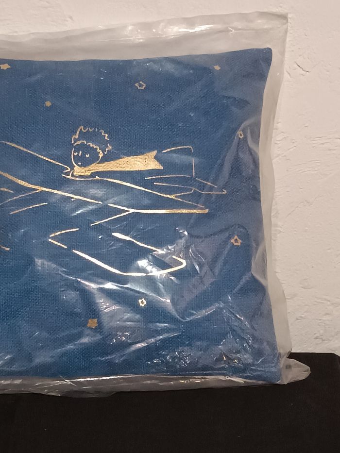 Coussin neuf le petit prince - photo numéro 4