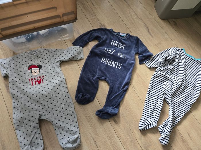 Lot de vêtements garçon 9 mois - photo numéro 4