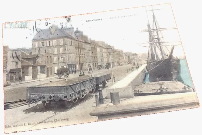 Carte postale ancienne Cherbourg (Manche) Quai Alexandre III - photo numéro 4
