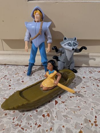 Lot figurines pocahontas Disney vintage 