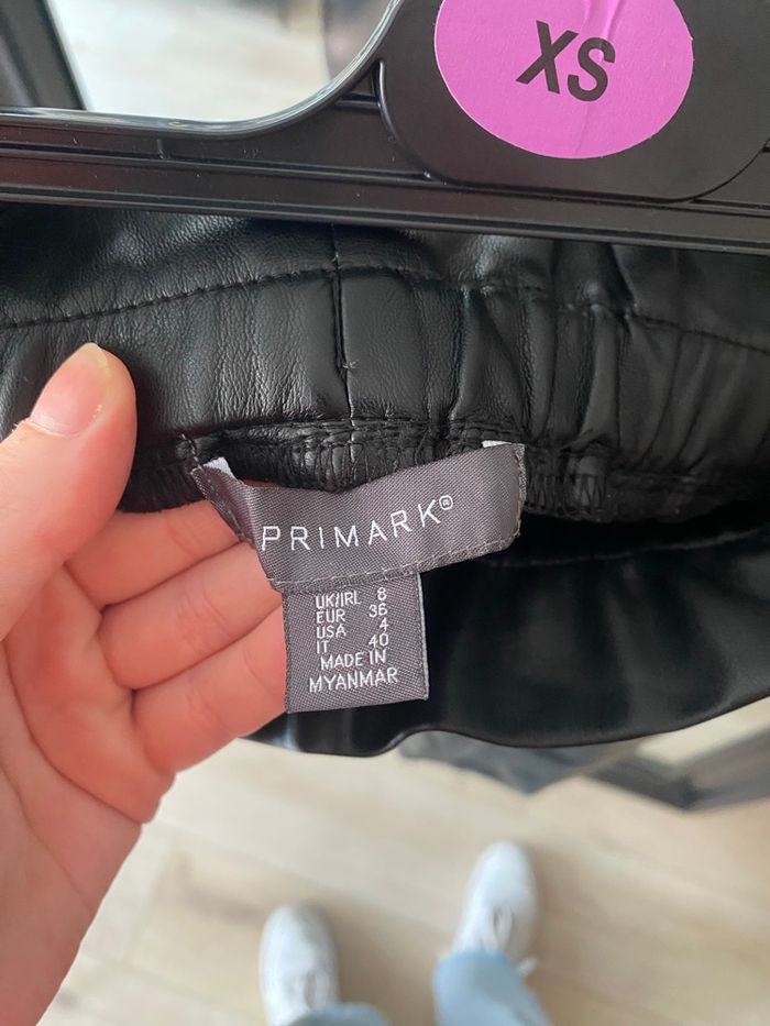 Short en similicuir Primark - photo numéro 2