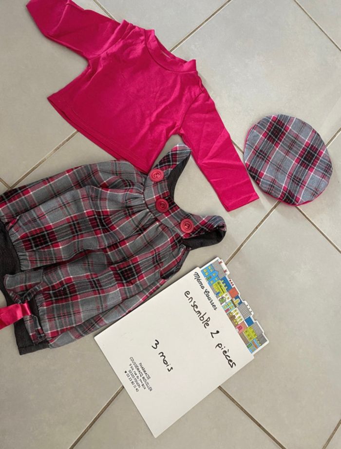 Ensemble fille 3 mois - photo numéro 2