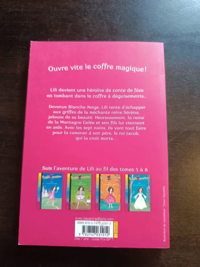 Livre LE COFFRE MAGIQUE: LILI ET LA ROBE EN DENTELLE - Jenny Oldfield - photo numéro 7