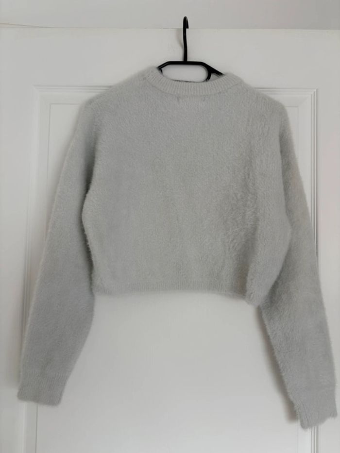 Lot pulls S doux et confortable : Pull gris avec B vert et rose + Pull court blanc - photo numéro 5