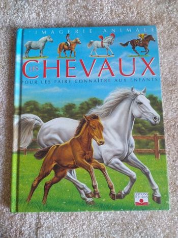 Livre imagier Chevaux