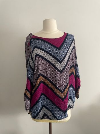 🌸 Blouse manches 3/4 a motif bleu et violet yessica taille 40🌸