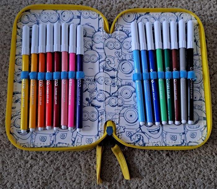 🪆 Trousse à 3 compartiments Les Minions - photo numéro 2