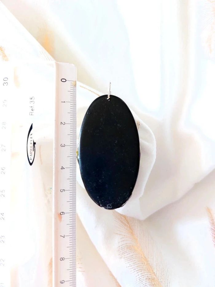 Magnifique pendentif noir avec fleurs et feuilles d'or - photo numéro 6