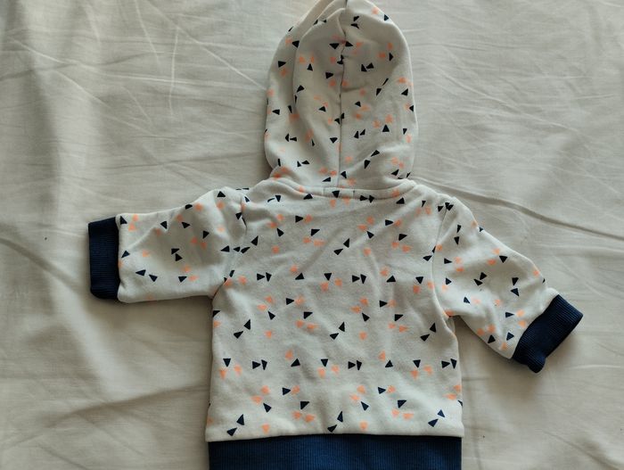 Sweat zippé taille 1 mois - photo numéro 3