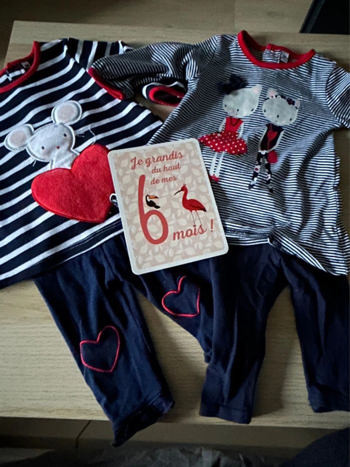 Lot 2 ensembles petites souris 6 mois