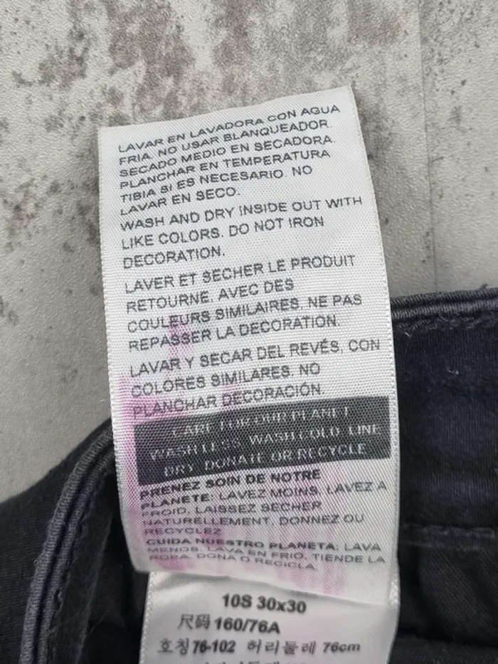 Jean Levi’s noir – Taille 30x30 (40 FR) Femme (mesures en photos) - photo numéro 12