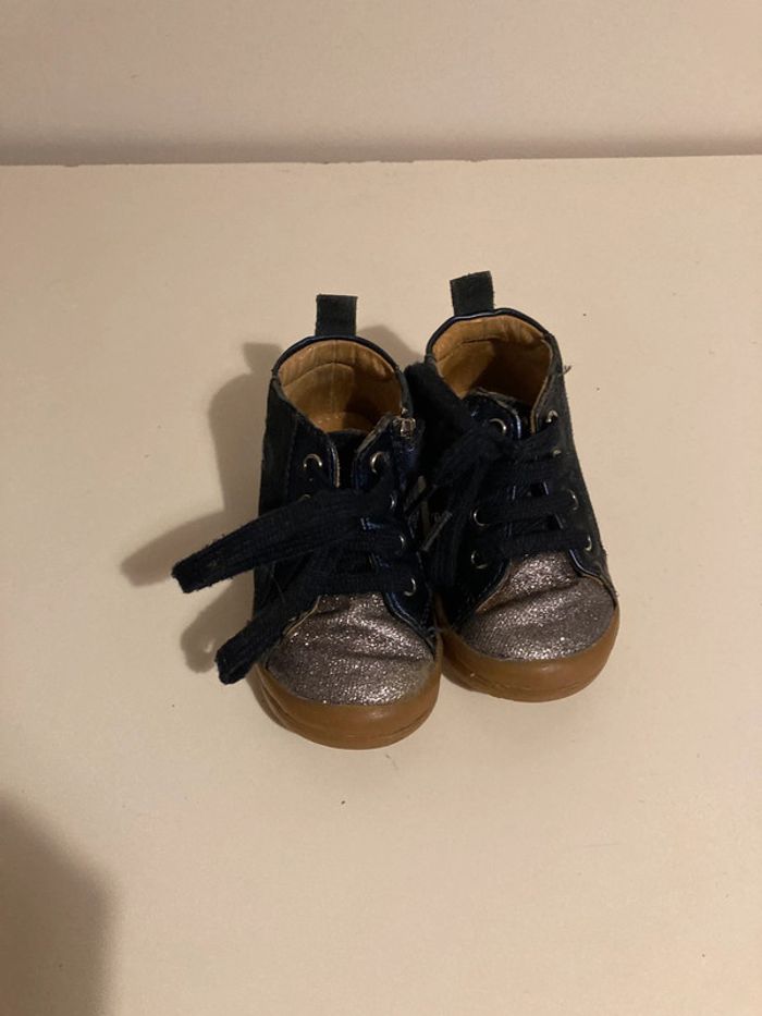 Chaussures taille 20 - photo numéro 2