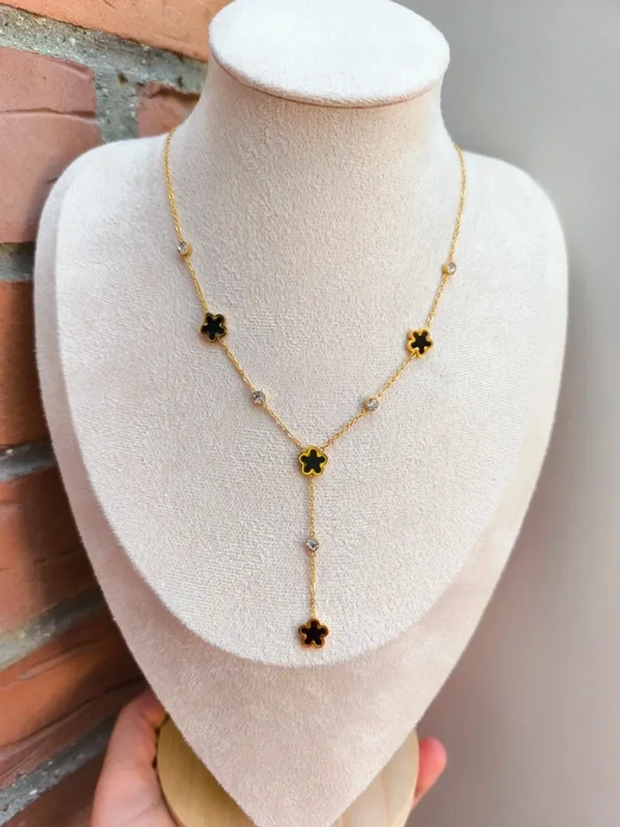 Pendentif doré en Y avec trèfles noirs nacrés - photo numéro 5