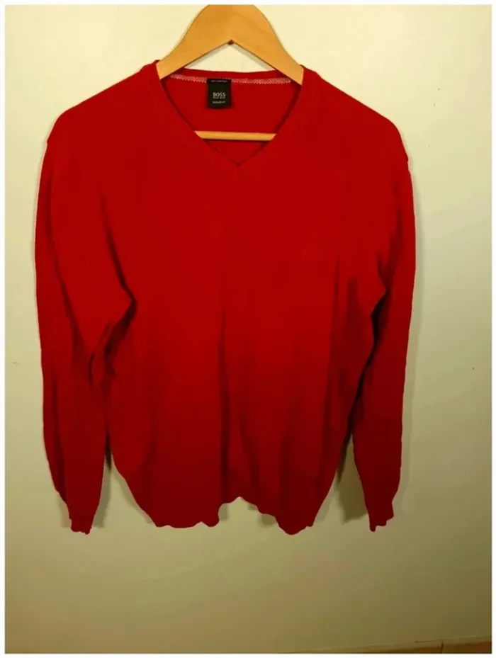 C14 pull rouge Hugo boss L