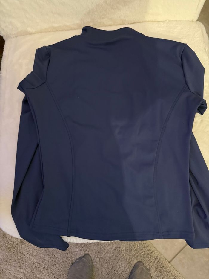 Ensemble sport neuf jamais porté taille S/M - photo numéro 2