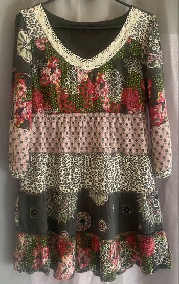 Haut long à fleurs multicolores manches 3/4