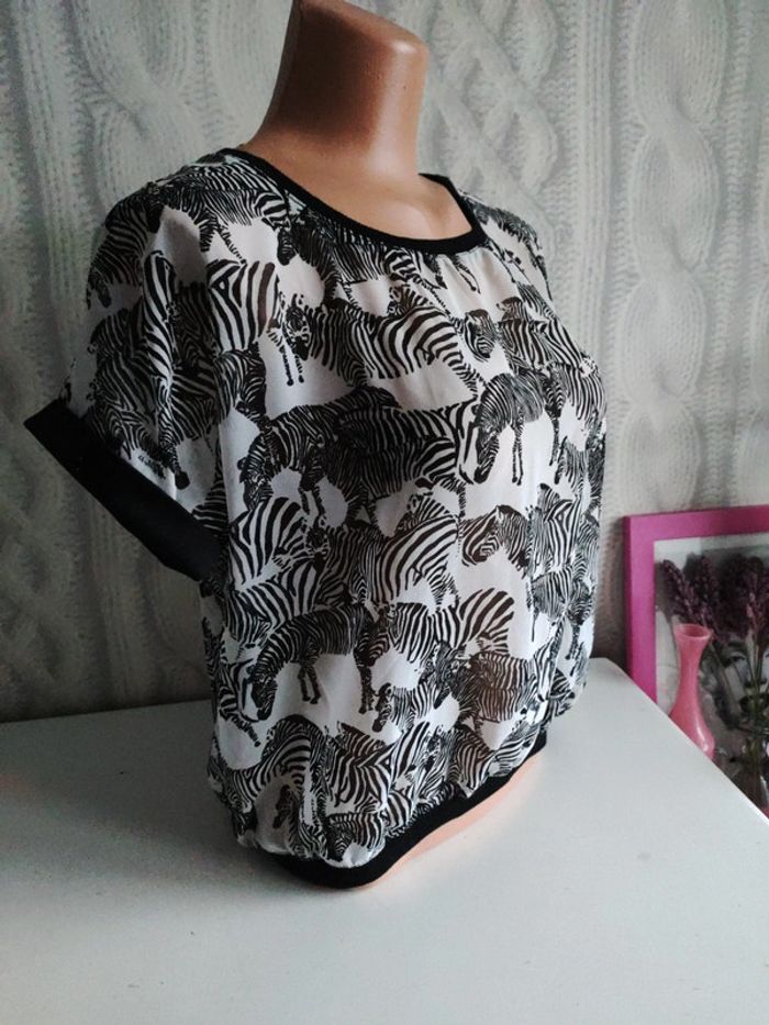 Blouse taille M bershka zèbre - photo numéro 2