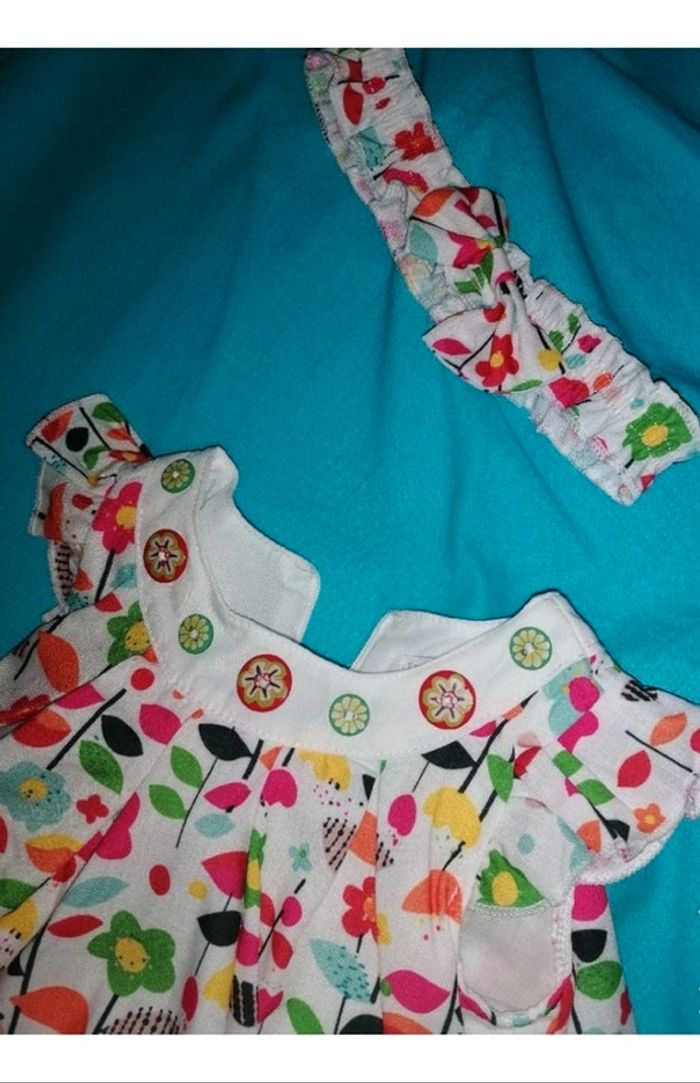 Robe et bandeau 3 mois neuf - photo numéro 2