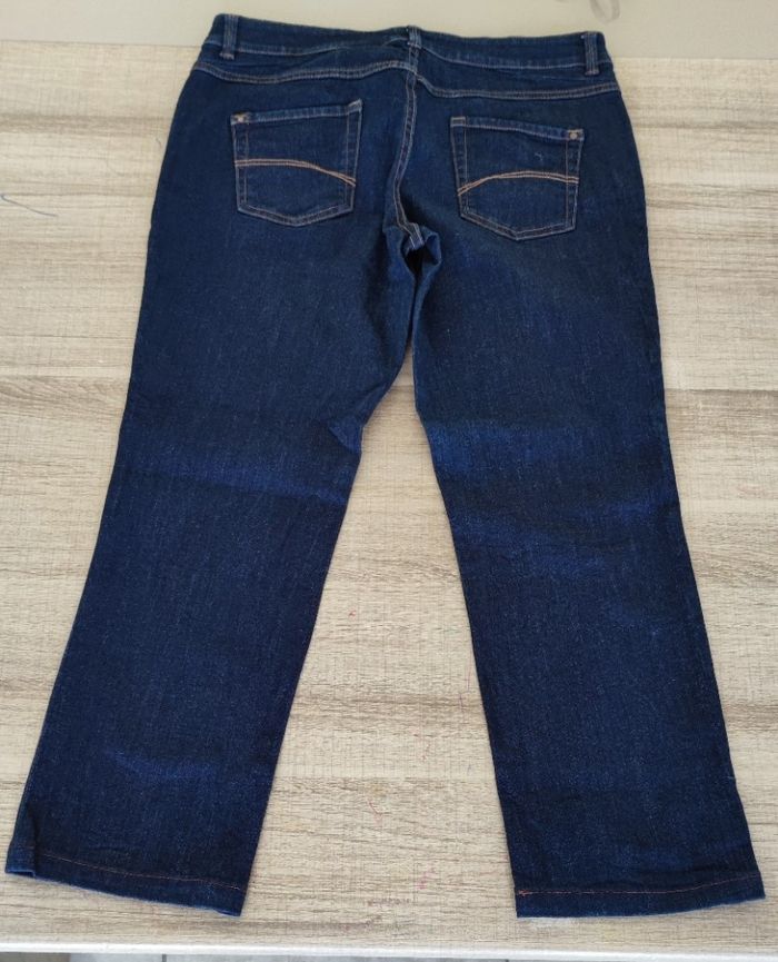 Jean couleur bleu taille L marque C&A pour femme, très bon état - photo numéro 2