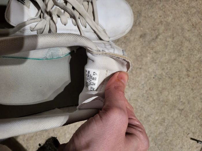 Baskets garçon puma blanches et noires p.40 - photo numéro 10