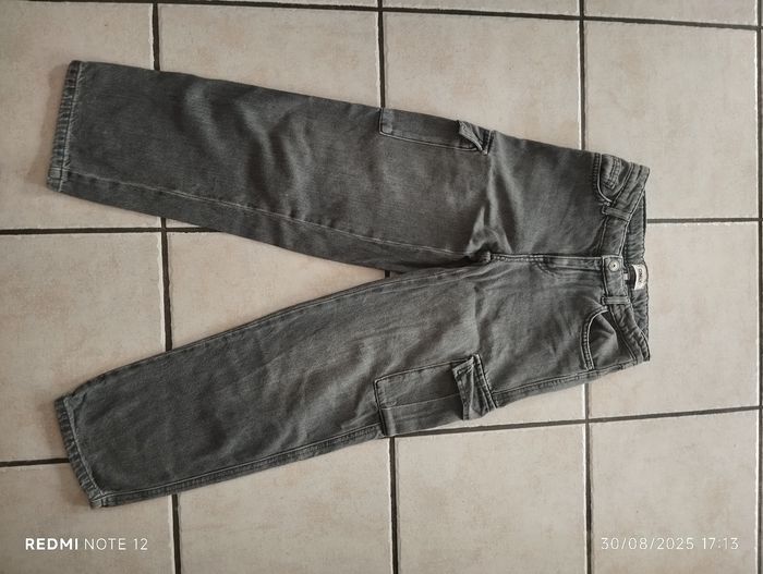 Cargo fille 10ans neuf - photo numéro 3