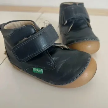 💙 Jolies petites Kickers bleu marine, idéales pour accompagner les premiers pas  taille 20 👣