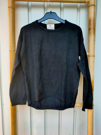 Pull noir Zara taille 8 ans