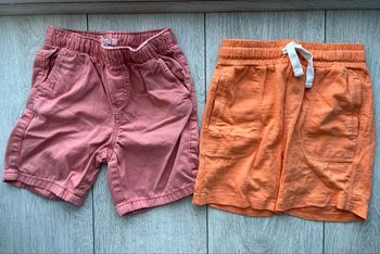 Lot 2 shorts 3 ans Tape à l’œil – été – très bon état