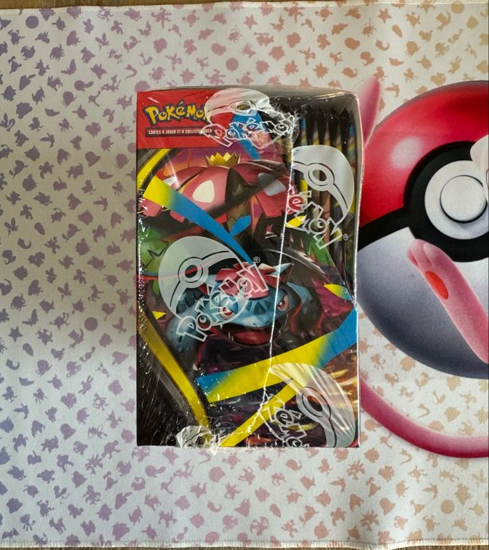 Pokémon Display Méga Évolution *Défaut de scellé* - photo numéro 3