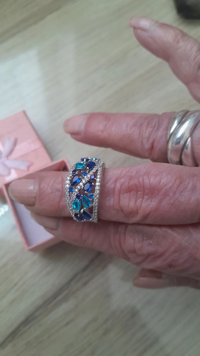 Bague incrustée de brillants bleus et bleus marine, taille 60 - photo numéro 6
