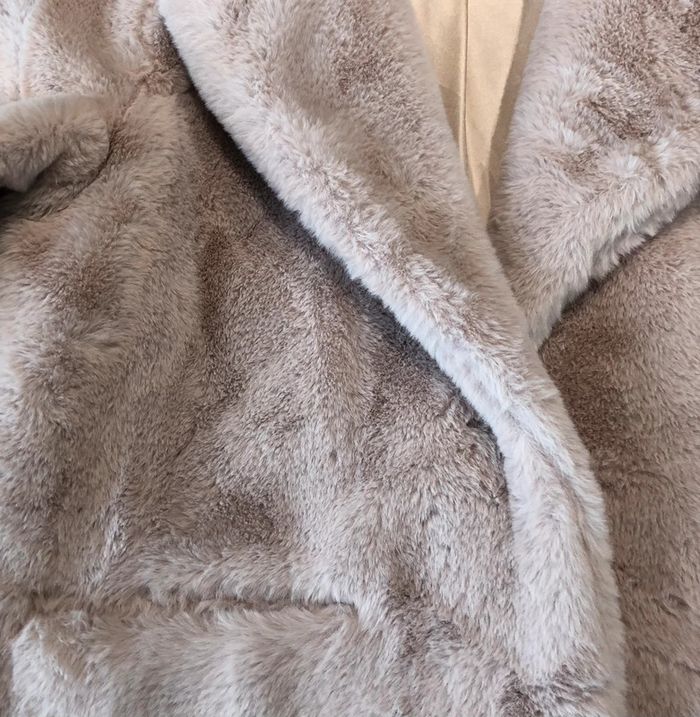 Manteau imitation fourrure - photo numéro 4