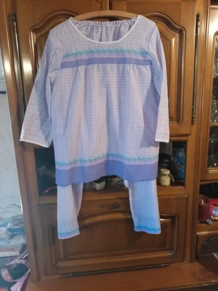 Ensemble pyjama femme vintage taille 4244