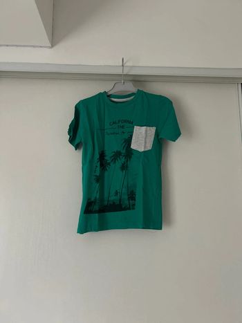 Tee shrit garçon taille 8ans