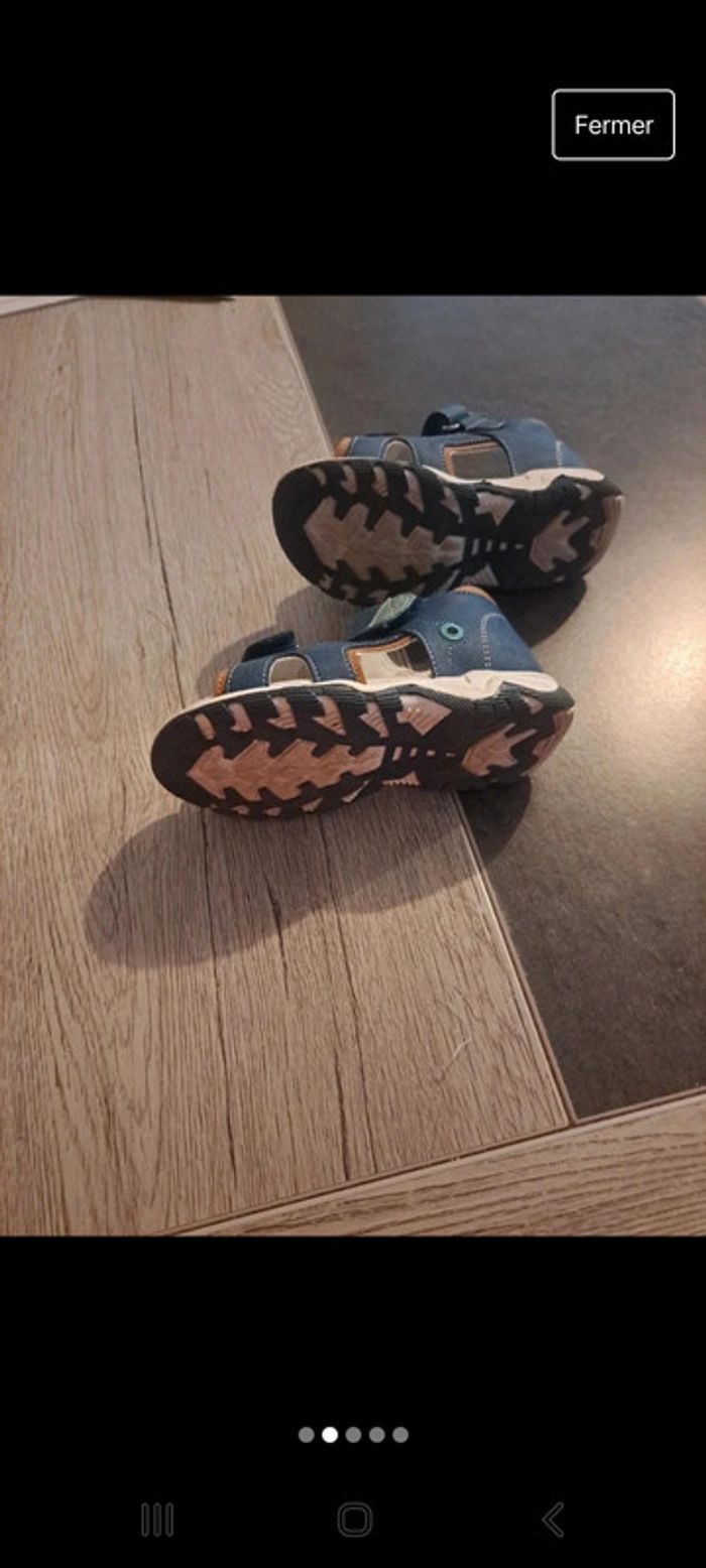 Lot de sandales taille 22 - photo numéro 2