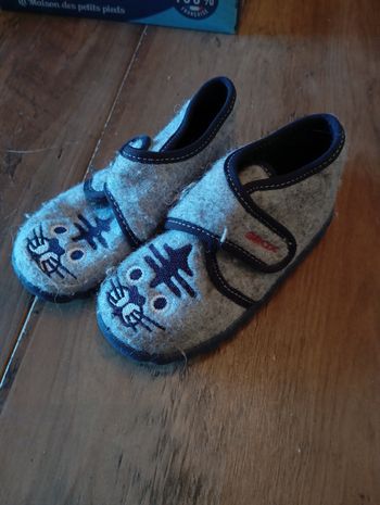 Chaussons taille 23