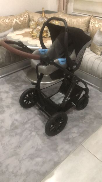 Poussette kinderkraft très bon état ma fille elle était 3 mois dans cette poussette