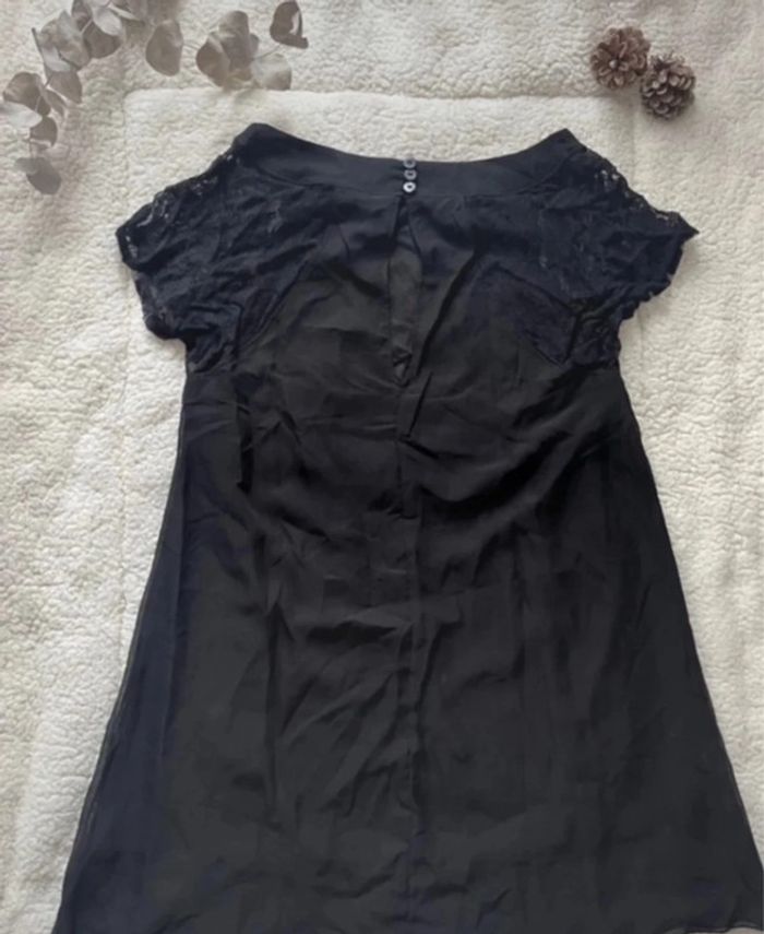 Robe noire - photo numéro 3