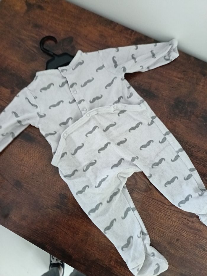 Pyjama moustache 9 mois - photo numéro 4