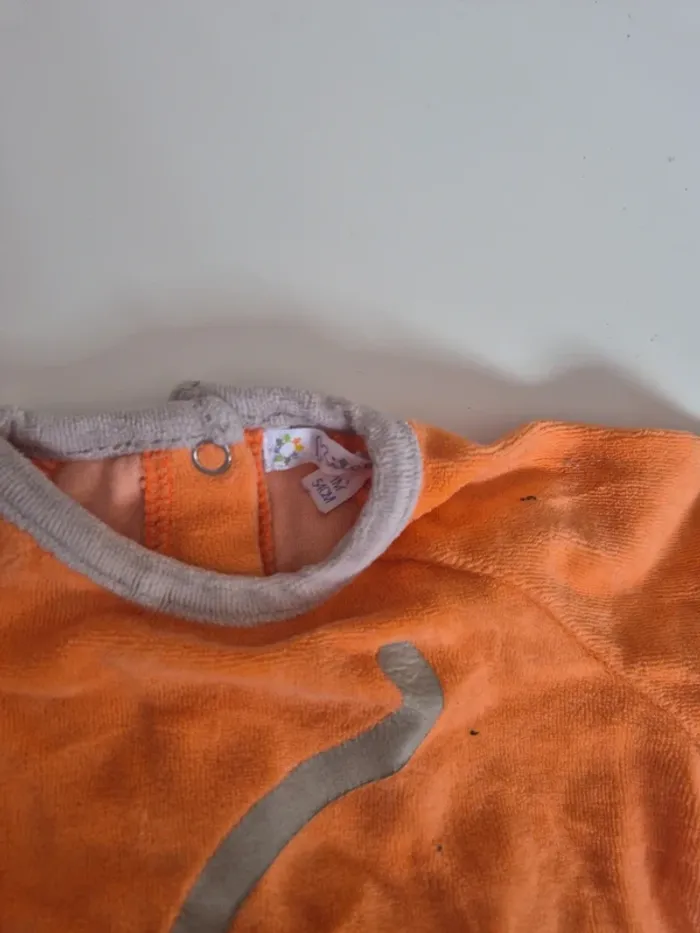 Pyjamas 1 mois - photo numéro 3