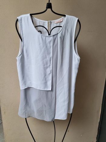 Débardeur gris et blanc